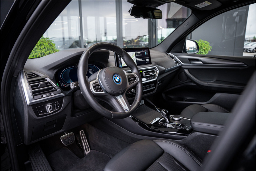 BMW X3 xDrive30e High Executive - M Sport | Memory | HUD | Keyless | Carplay