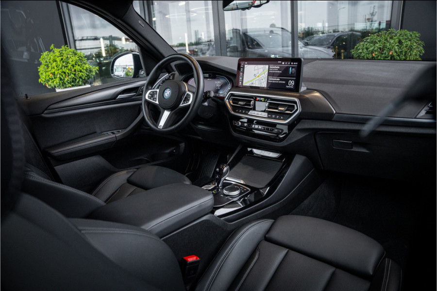 BMW X3 xDrive30e High Executive - M Sport | Memory | HUD | Keyless | Carplay