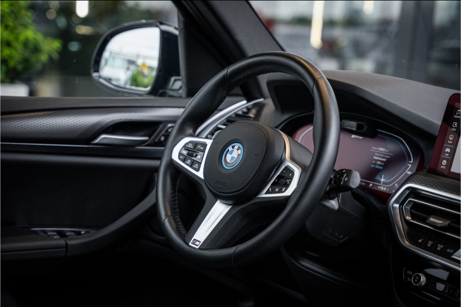 BMW X3 xDrive30e High Executive - M Sport | Memory | HUD | Keyless | Carplay