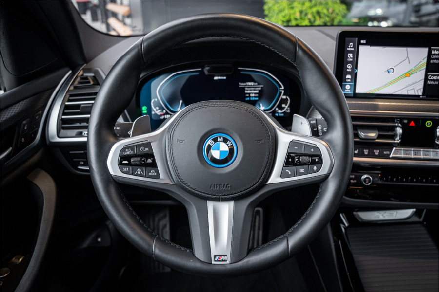 BMW X3 xDrive30e High Executive - M Sport | Memory | HUD | Keyless | Carplay