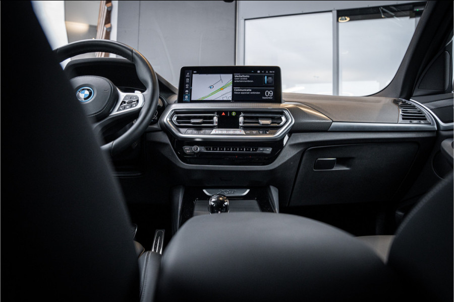 BMW X3 xDrive30e High Executive - M Sport | Memory | HUD | Keyless | Carplay