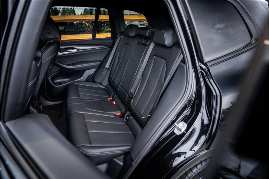 BMW X3 xDrive30e High Executive - M Sport | Memory | HUD | Keyless | Carplay