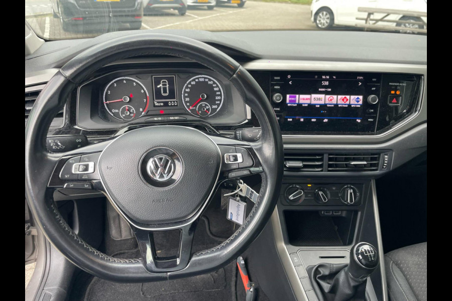 Volkswagen Polo 1.0 TSI Comfortline Connected Series l CarPlay