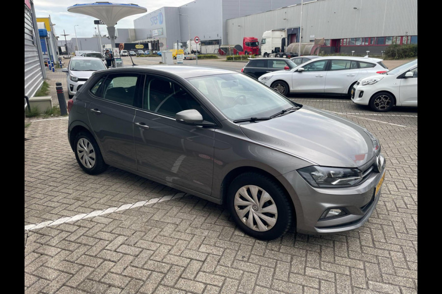 Volkswagen Polo 1.0 TSI Comfortline Connected Series l CarPlay