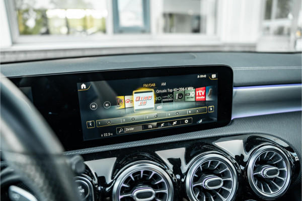 Mercedes-Benz CLA-Klasse Shooting Brake 250e AMG LINE / PANO / TRHK / ACC / APPLE CAR / 18" LMV