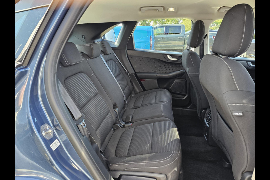 Ford Kuga 2.5 PHEV Titanium 225 pk | Trekhaak | Camera | Winterpack | Keyless entry | PDC v+a | Zéér netjes