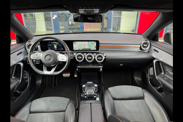 Mercedes-Benz CLA-Klasse Shooting Brake 180 Edition one Panorama AMG pakket