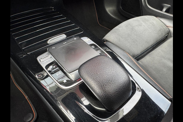 Mercedes-Benz CLA-Klasse Shooting Brake 180 Edition one Panorama AMG pakket