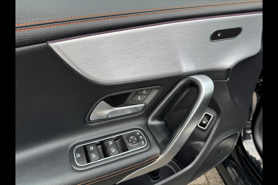 Mercedes-Benz CLA-Klasse Shooting Brake 180 Edition one Panorama AMG pakket