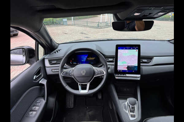 Renault Symbioz 1.6 E-Tech full hybrid 145 techno Solarbay Elektr Pano / Navi / Camera / Virt Cockpit