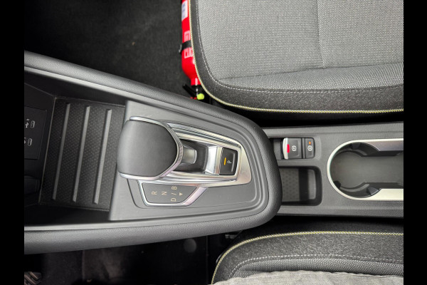 Renault Symbioz 1.6 E-Tech full hybrid 145 techno Solarbay Elektr Pano / Navi / Camera / Virt Cockpit