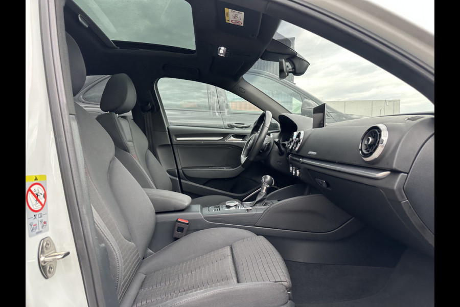 Audi A3 Limousine 2.0 TFSI 190pk quattro Sport S Line | Pano dak