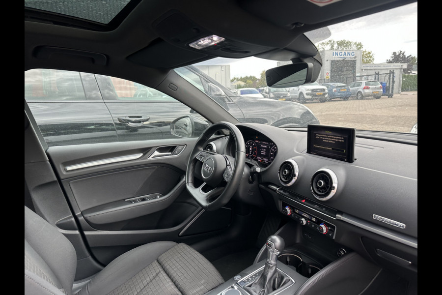 Audi A3 Limousine 2.0 TFSI 190pk quattro Sport S Line | Pano dak