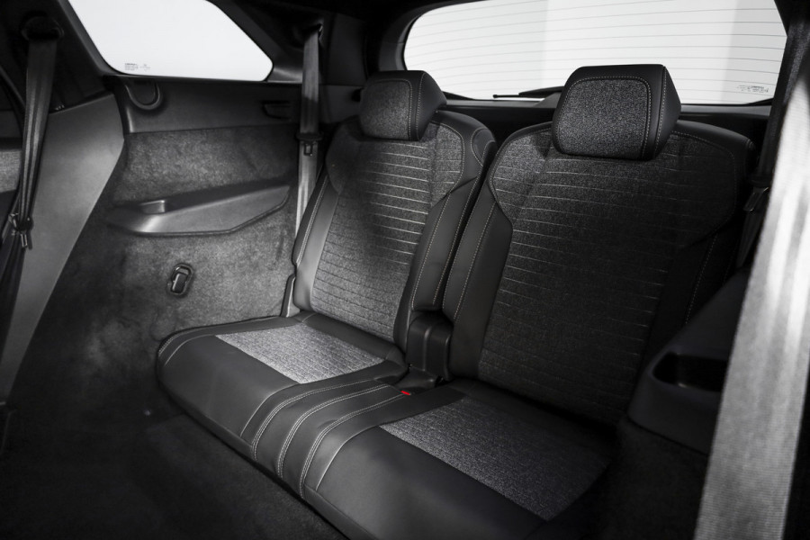 Peugeot 5008 1.2 Hybrid 145 Allure 7p. | Dig. Cockpit | Cruise | Stoelverw. | PDC | Camera | App. Connect | ECC | LM 19" | 8192