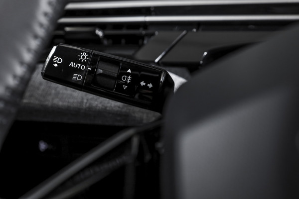 Peugeot 5008 1.2 Hybrid 145 Allure 7p. | Dig. Cockpit | Cruise | Stoelverw. | PDC | Camera | App. Connect | ECC | LM 19" | 8192