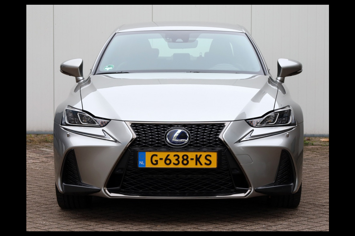 Lexus IS 300h Hybrid F-Sport Line | Premium Audio | Safety Pack | Trekhaa
