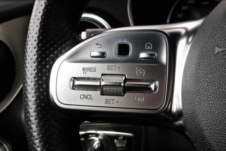 Mercedes-Benz GLC 300e 4MATIC AMG - VOLLEDER - CAMERA - GLC300E