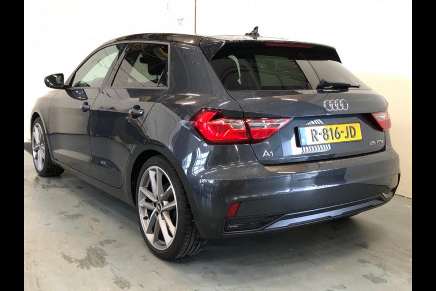 Audi A1 Sportback 25 TFSI edition one - Automaat - Climate - Media - Winterpakket - Parkeerhulp