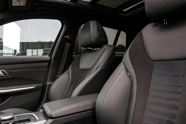 BMW 3 Serie Touring 320e - M-SPORT - PANO - CAMERA - BROOKLYN GREY