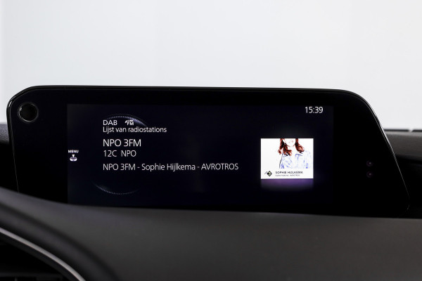 Mazda 3 2.0 e-SkyActiv-G M 122 Comfort met Bose | Bose Audio | Head-up Disp. | Adapt.Cruise | Stoel-+Stuurverw. | 360 Camera | NAV+App.Connect | Auto.Airco | LM 18" |