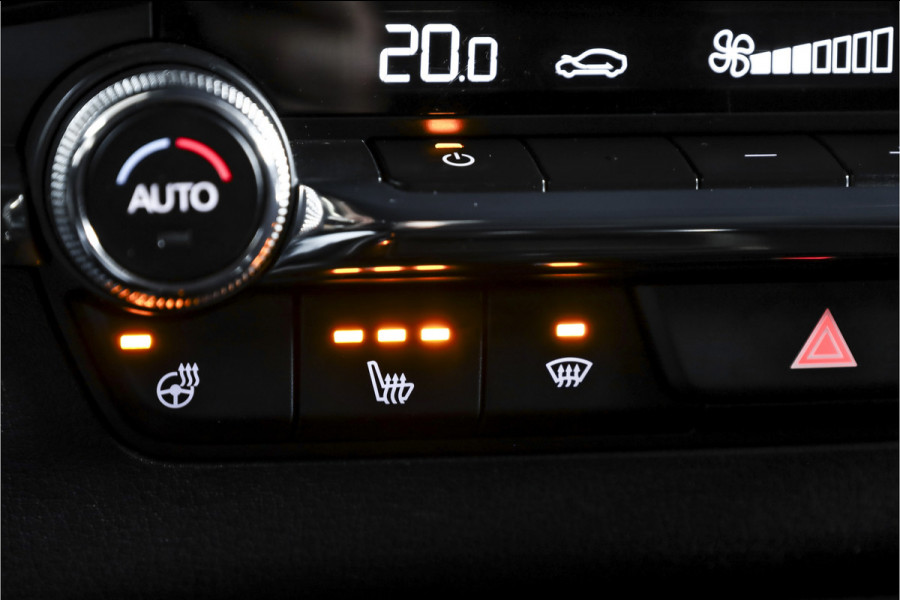 Mazda 3 2.0 e-SkyActiv-G M 122 Comfort met Bose | Bose Audio | Head-up Disp. | Adapt.Cruise | Stoel-+Stuurverw. | 360 Camera | NAV+App.Connect | Auto.Airco | LM 18" |
