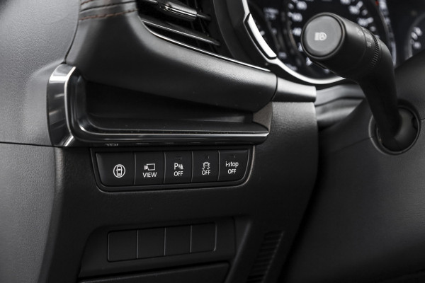 Mazda 3 2.0 e-SkyActiv-G M 122 Comfort met Bose | Bose Audio | Head-up Disp. | Adapt.Cruise | Stoel-+Stuurverw. | 360 Camera | NAV+App.Connect | Auto.Airco | LM 18" |