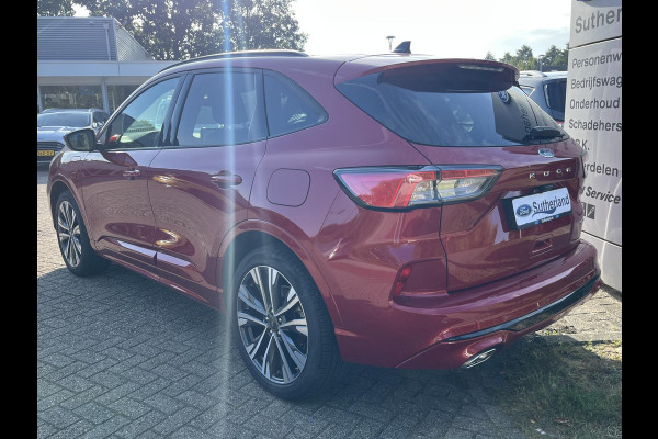 Ford Kuga 2.5 PHEV ST-Line X 225pk | Winter Pack | 20 inch velgen | Achteruitrijcamera | Bang&Olufsen Ford Kuga 2.5 PHEV ST-Line X 225pk | Winter Pack | 20 inch velgen | Achteruitrijcamera | Bang&Olufsen