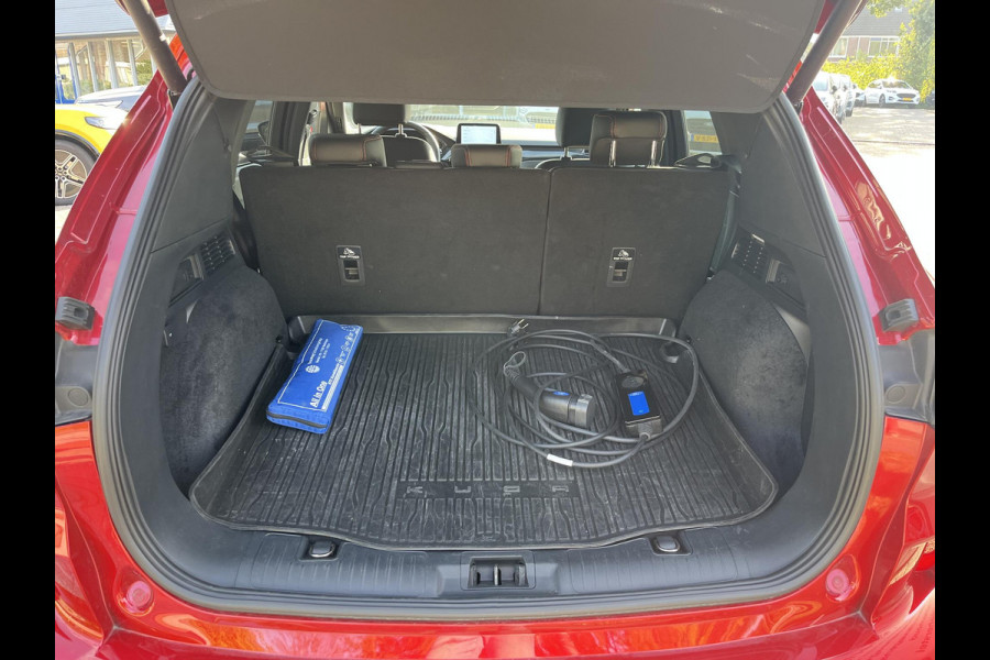 Ford Kuga 2.5 PHEV ST-Line X 225pk | Winter Pack | 20 inch velgen | Achteruitrijcamera | Bang&Olufsen Ford Kuga 2.5 PHEV ST-Line X 225pk | Winter Pack | 20 inch velgen | Achteruitrijcamera | Bang&Olufsen