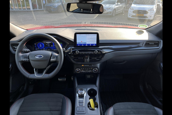 Ford Kuga 2.5 PHEV ST-Line X 225pk | Winter Pack | 20 inch velgen | Achteruitrijcamera | Bang&Olufsen Ford Kuga 2.5 PHEV ST-Line X 225pk | Winter Pack | 20 inch velgen | Achteruitrijcamera | Bang&Olufsen