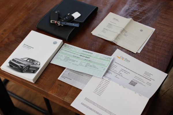 Volkswagen Tiguan 1.4 TSI eHybrid R-Line *Leder*Camera*IQ Led*Trekhaak*