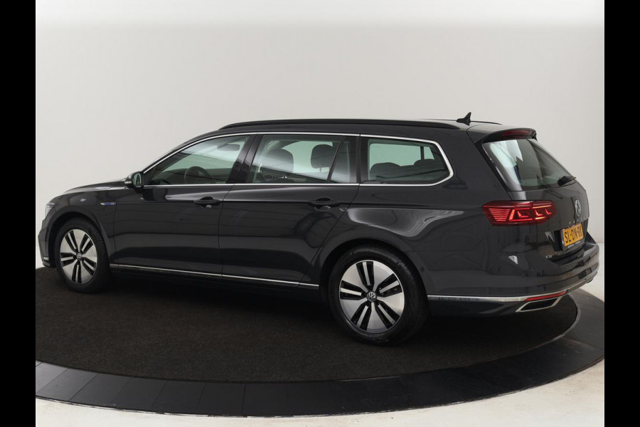 Volkswagen Passat Variant 1.4 TSI PHEV GTE Business | Automaat | Carplay | Navigatie | PHEV | Camera | Stoelverwarming | Climate controle | Adaptive cruise