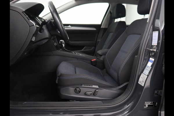 Volkswagen Passat Variant 1.4 TSI PHEV GTE Business | Automaat | Carplay | Navigatie | PHEV | Camera | Stoelverwarming | Climate controle | Adaptive cruise