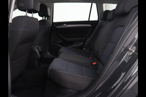 Volkswagen Passat Variant 1.4 TSI PHEV GTE Business | Automaat | Carplay | Navigatie | PHEV | Camera | Stoelverwarming | Climate controle | Adaptive cruise