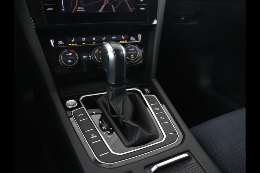 Volkswagen Passat Variant 1.4 TSI PHEV GTE Business | Automaat | Carplay | Navigatie | PHEV | Camera | Stoelverwarming | Climate controle | Adaptive cruise