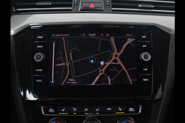 Volkswagen Passat Variant 1.4 TSI PHEV GTE Business | Automaat | Carplay | Navigatie | PHEV | Camera | Stoelverwarming | Climate controle | Adaptive cruise