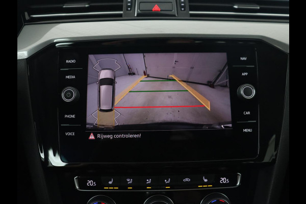 Volkswagen Passat Variant 1.4 TSI PHEV GTE Business | Automaat | Carplay | Navigatie | PHEV | Camera | Stoelverwarming | Climate controle | Adaptive cruise
