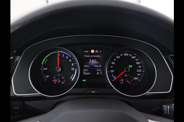 Volkswagen Passat Variant 1.4 TSI PHEV GTE Business | Automaat | Carplay | Navigatie | PHEV | Camera | Stoelverwarming | Climate controle | Adaptive cruise