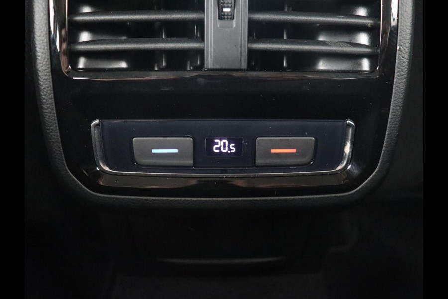 Volkswagen Passat Variant 1.4 TSI PHEV GTE Business | Automaat | Carplay | Navigatie | PHEV | Camera | Stoelverwarming | Climate controle | Adaptive cruise