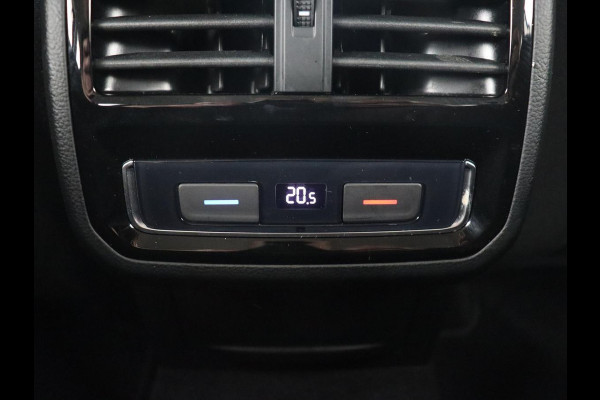 Volkswagen Passat Variant 1.4 TSI PHEV GTE Business | Automaat | Carplay | Navigatie | PHEV | Camera | Stoelverwarming | Climate controle | Adaptive cruise
