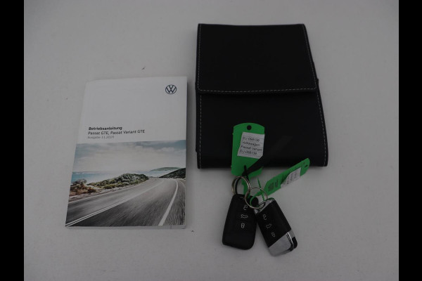 Volkswagen Passat Variant 1.4 TSI PHEV GTE Business | Automaat | Carplay | Navigatie | PHEV | Camera | Stoelverwarming | Climate controle | Adaptive cruise
