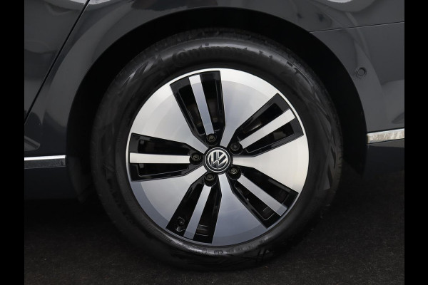Volkswagen Passat Variant 1.4 TSI PHEV GTE Business | Automaat | Carplay | Navigatie | PHEV | Camera | Stoelverwarming | Climate controle | Adaptive cruise