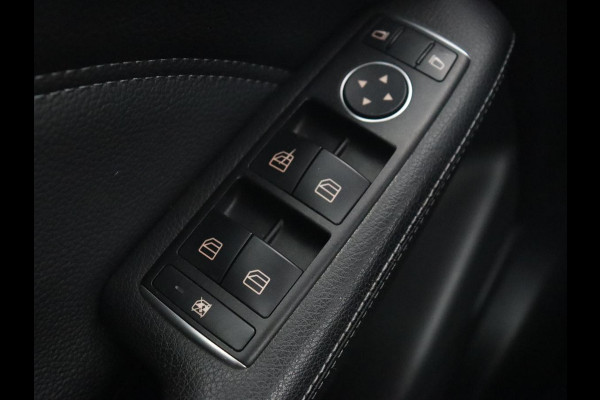 Mercedes-Benz B-Klasse 180 Ambition | Trekhaak| Automaat | Bluetooth | Navigatie | parkeersensor | LMV 18 inch | Leder | LED | Airco