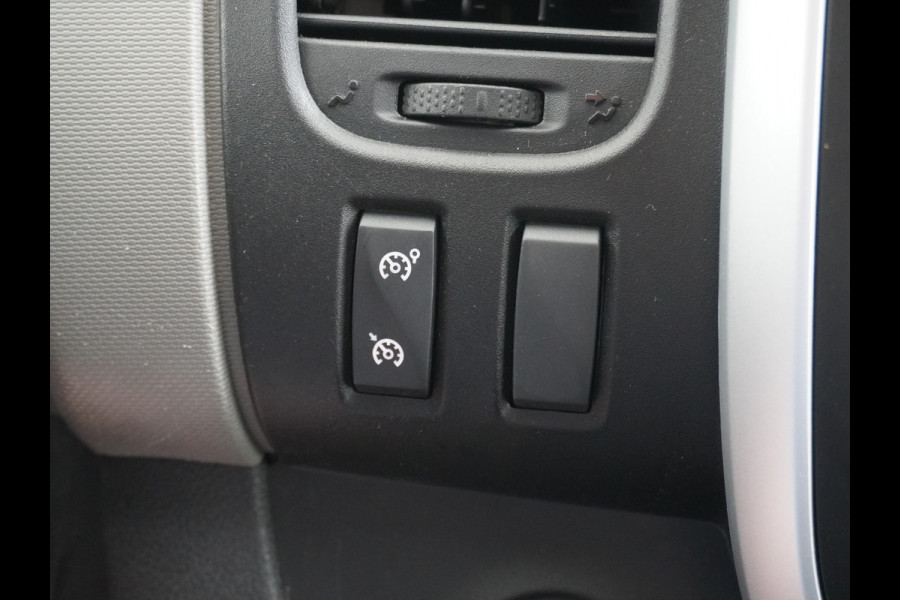 Renault Trafic dCi Navi Trekhaak Pdc CruiseControl SchuifdeurRechts Tel. Usb Airco Bluetooth Elek.Ramen/Spiegels VerstelbareStoelen T27 Comfort