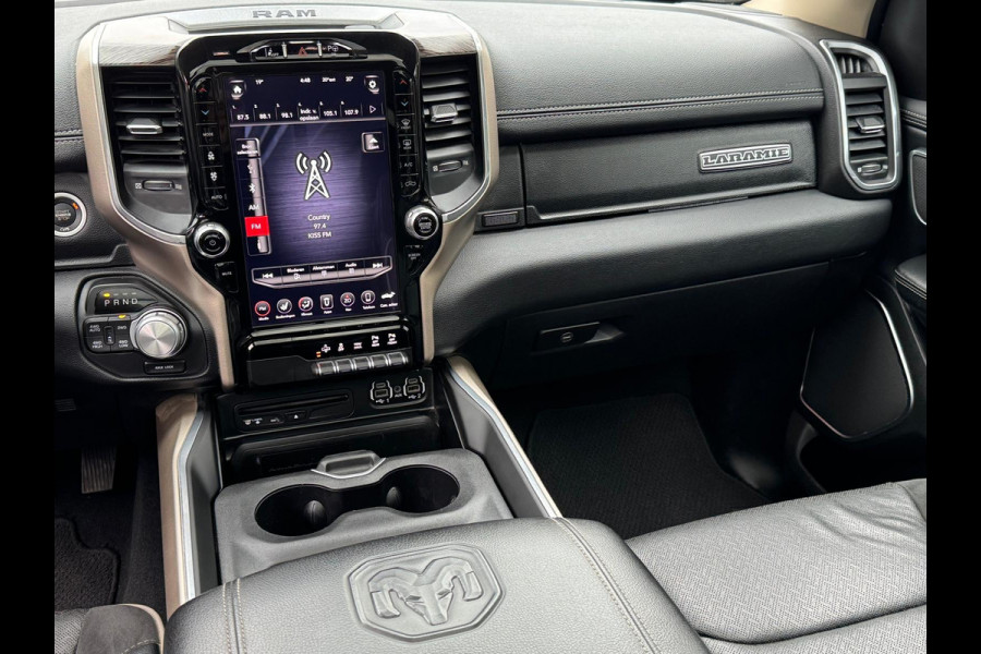 Dodge Ram 5.7 V8 4x4 Laramie Lucht , Pano , 12 inch , 360CAM