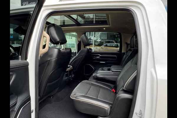 Dodge Ram 5.7 V8 4x4 Laramie Lucht , Pano , 12 inch , 360CAM