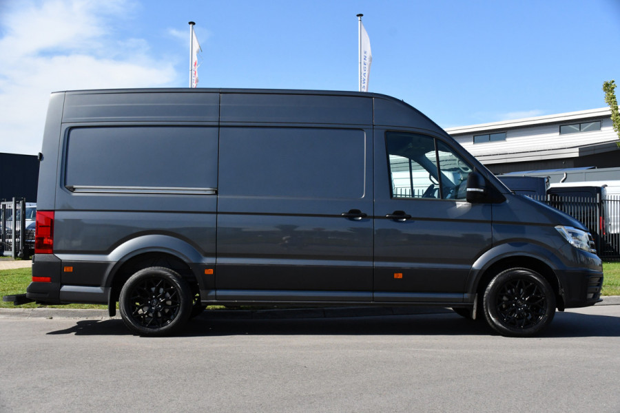 Volkswagen Crafter 35 2.0 TDI L3H3 PB Edition Highline Camera, Cruise. Carplay, LED, 177pk, Trekhaak, Automaat, multimedia, Uniek!