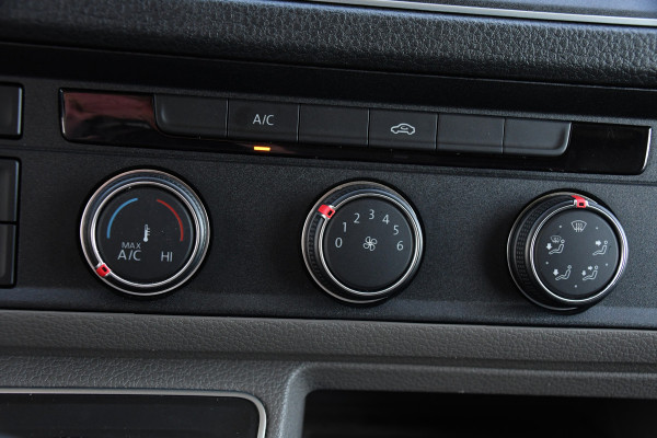 Volkswagen Crafter 35 2.0 TDI L3H3 PB Edition Highline Camera, Cruise. Carplay, LED, 177pk, Trekhaak, Automaat, multimedia, Uniek!