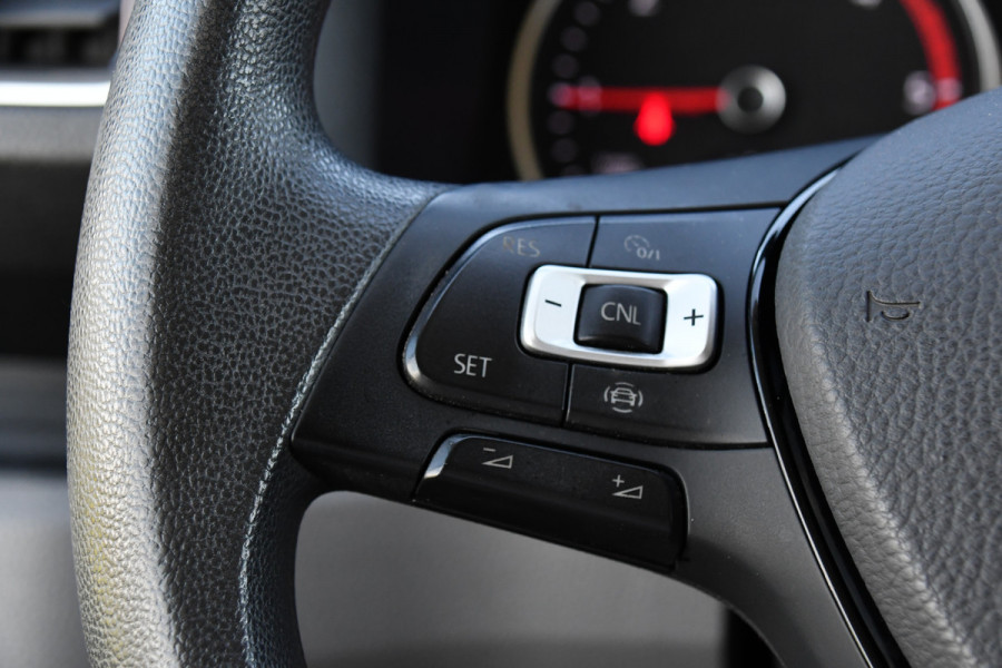 Volkswagen Crafter 35 2.0 TDI L3H3 PB Edition Highline Camera, Cruise. Carplay, LED, 177pk, Trekhaak, Automaat, multimedia, Uniek!