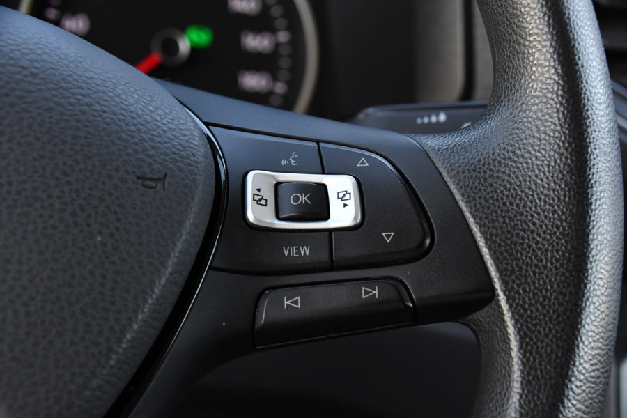 Volkswagen Crafter 35 2.0 TDI L3H3 PB Edition Highline Camera, Cruise. Carplay, LED, 177pk, Trekhaak, Automaat, multimedia, Uniek!