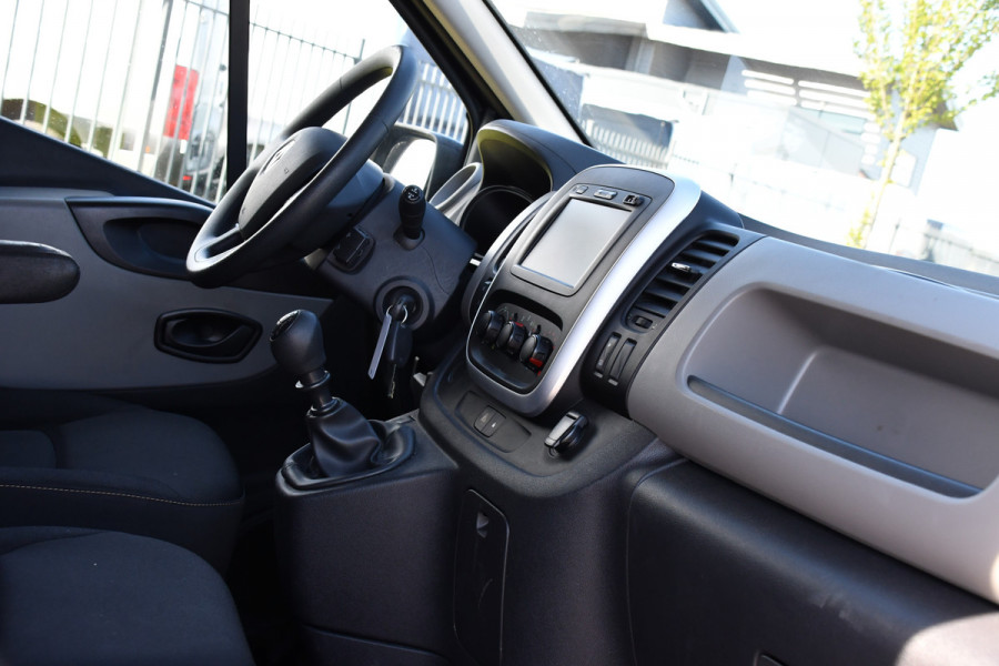 Renault Trafic 1.6 dCi T29 L2H1 Comfort Cruise, Sensoren, Multimedia, 120pk, NAVI, Trekhaak, Uniek!